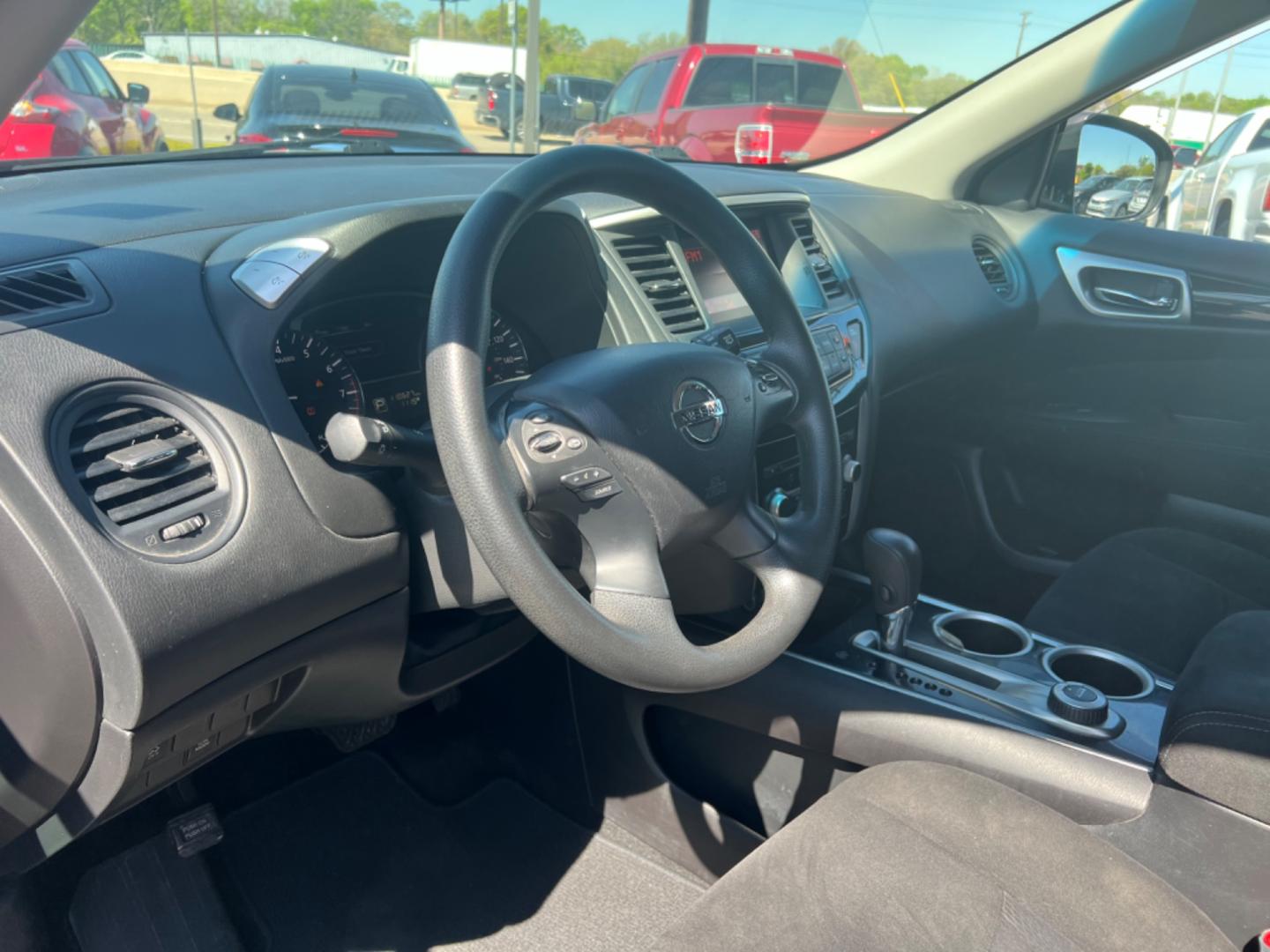 2014 GRAY Nissan Pathfinder S 4WD (5N1AR2MMXEC) with an 3.5L V6 DOHC 24V engine, Continuously Variable Transmission transmission, located at 420 I-35E, Lancaster, TX, 75146, (469) 297-4144, 32.593929, -96.823685 - Photo#1